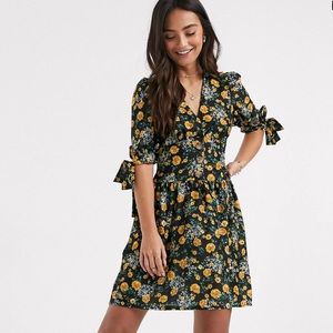 Tie sleeve tea dress